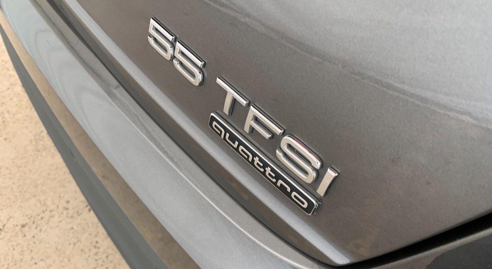 Audi Q8 S-Line Competition Plus 6
