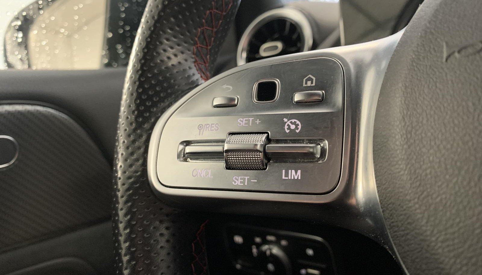 Mercedes-Benz B AMG Line 12