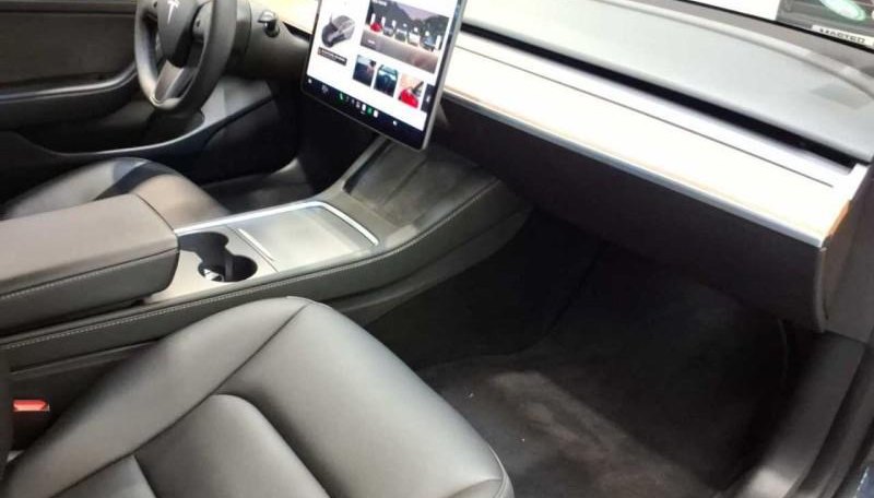 Tesla Model 3 Performance Dual AWD 5