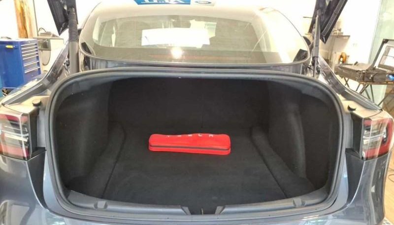 Tesla Model 3 Performance Dual AWD 7