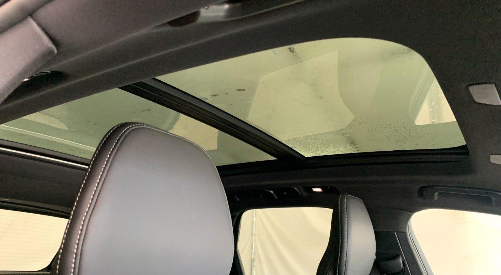 Volvo XC60 Plus Dark AWD 6