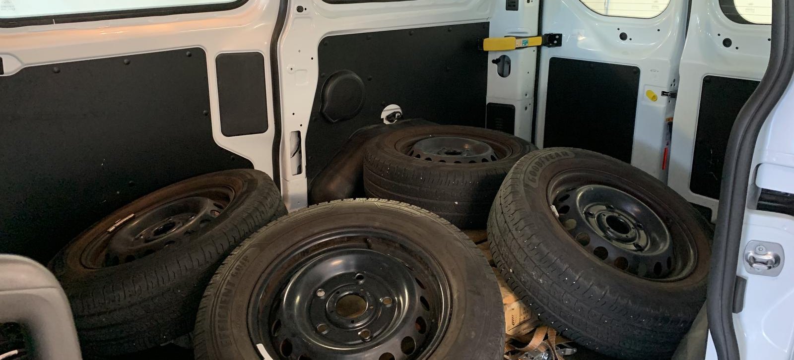 Ford Transit 320 L1 Hybrid Trend 7