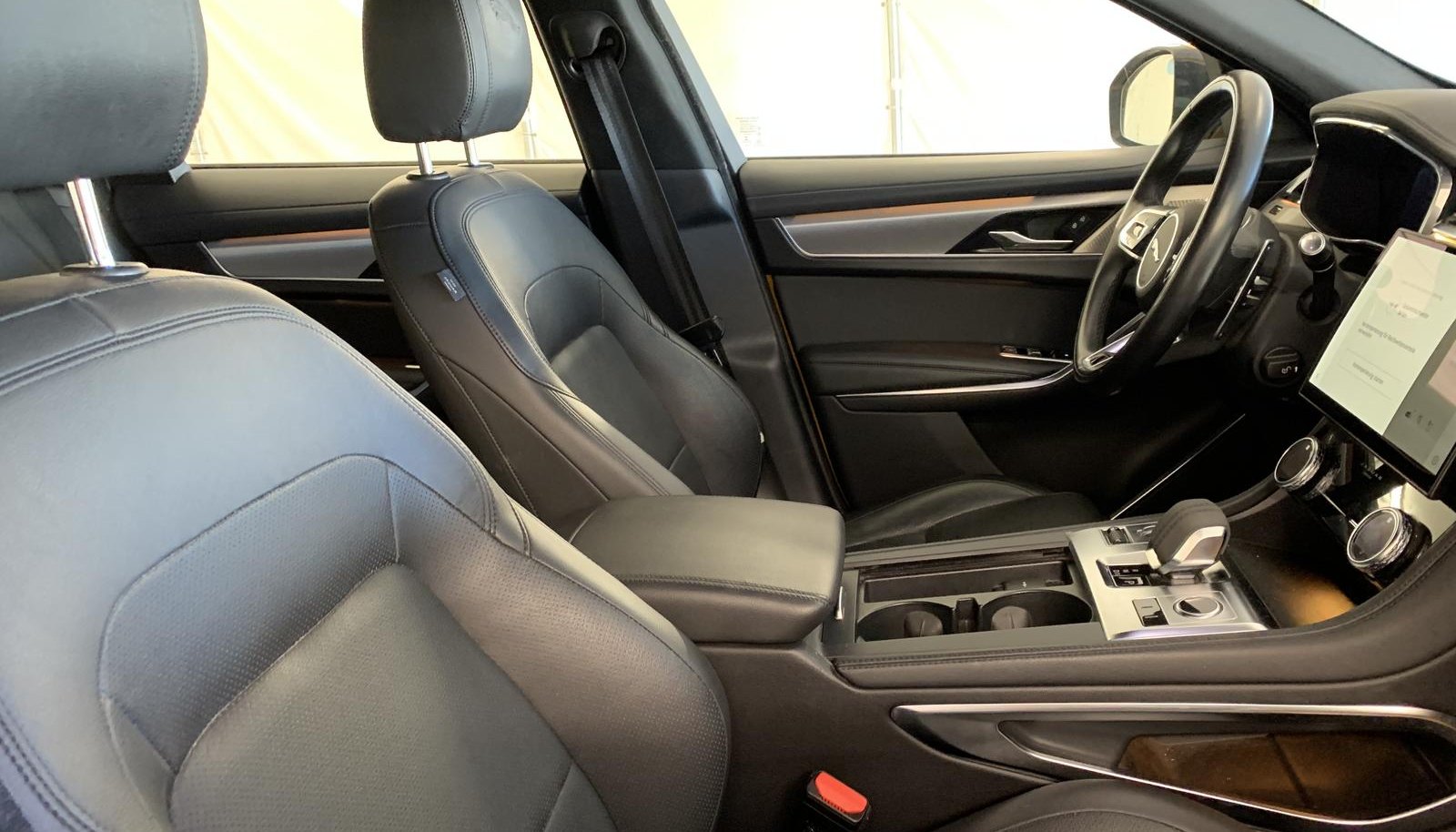 Jaguar F-Pace S AWD 3