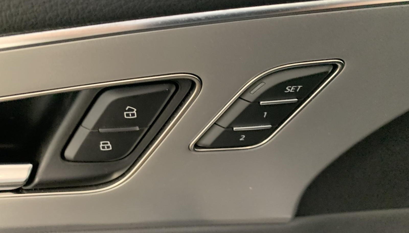Audi Q8 S-Line Quattro 12