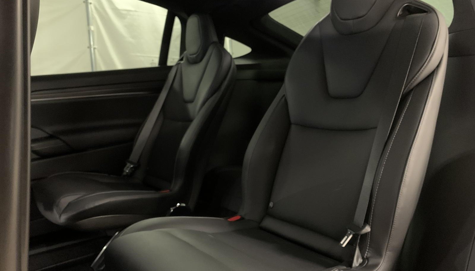 Tesla Model X Plaid 10