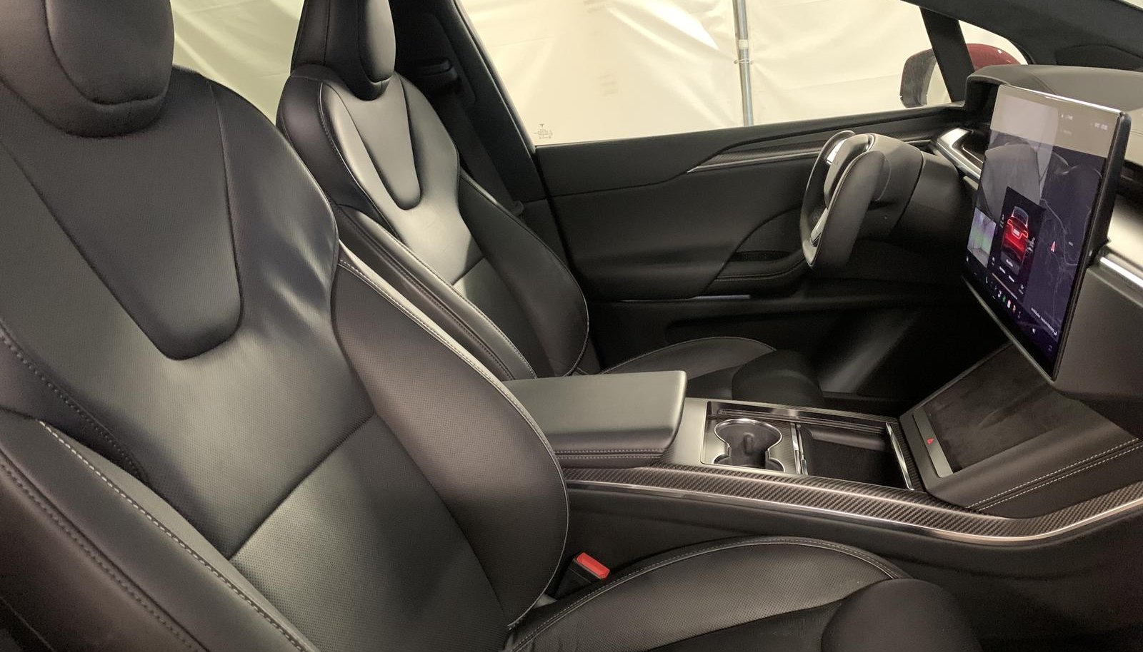 Tesla Model X Plaid 3