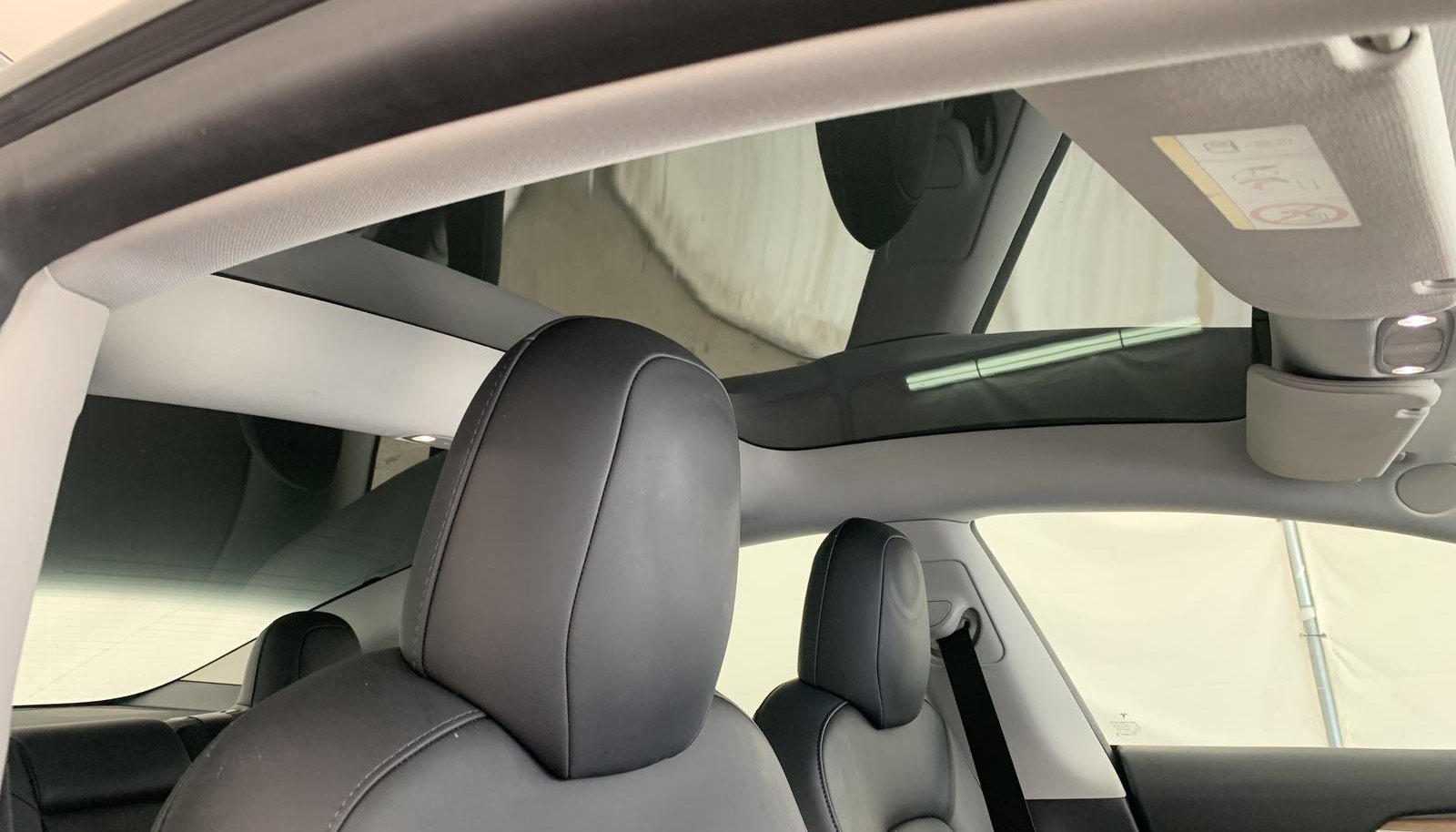 Tesla Model 3 Long Range Dual AWD 4