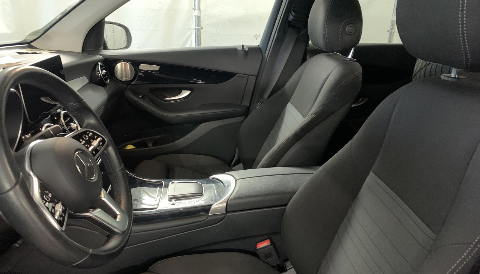 Mercedes-Benz GLC GLC 300 e 4Matic 8