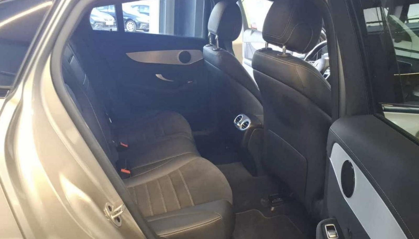 Mercedes-Benz GLC 2x AMG Line 10