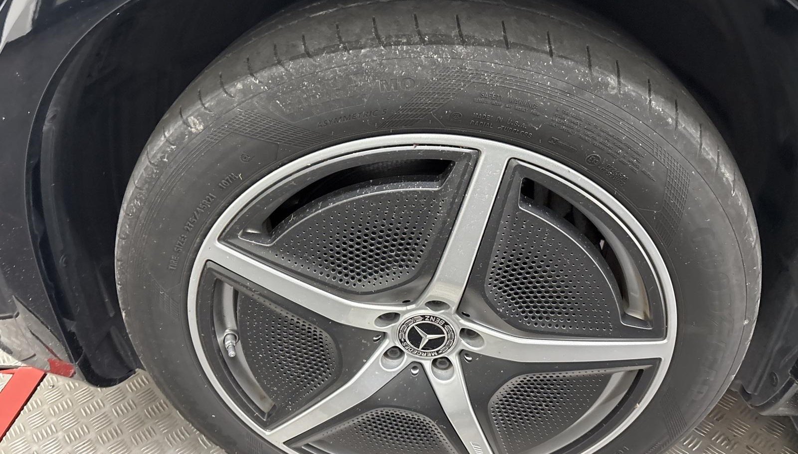 Mercedes-Benz EQS AMG Line 4