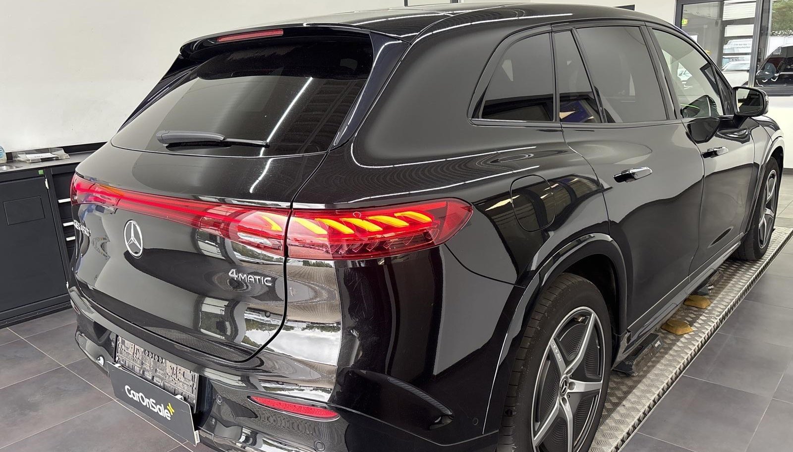 Mercedes-Benz EQS AMG Line 5