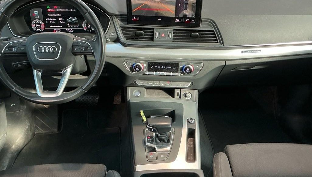Audi Q5 Sport 10