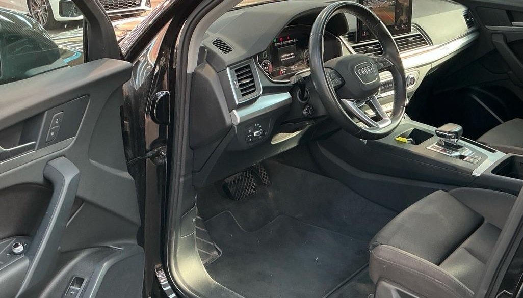 Audi Q5 Sport 3