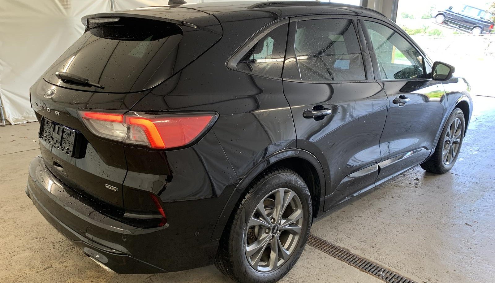 Ford Kuga Plug-In Hybrid ST-Line X 5