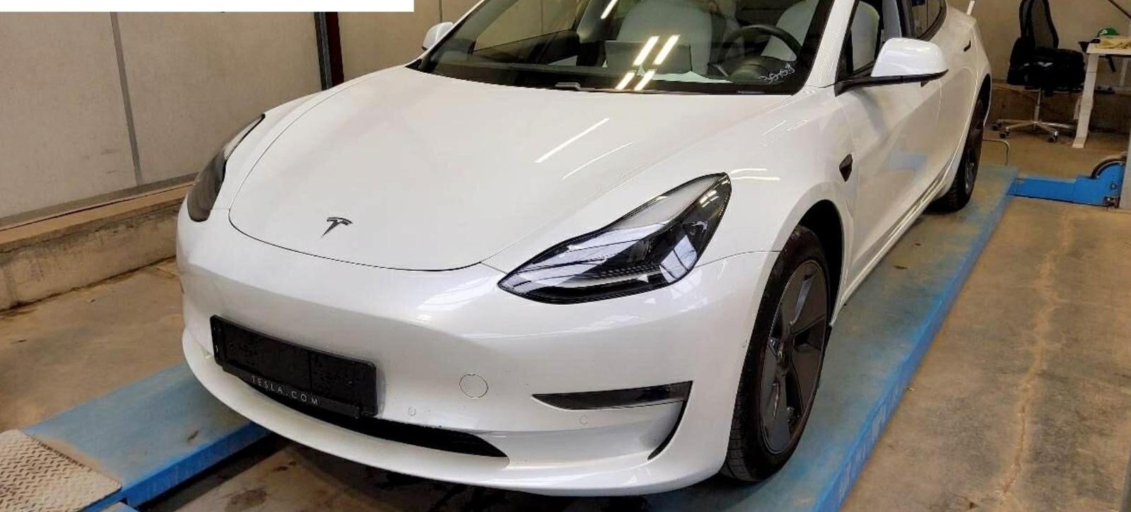 Tesla Model 3 Long Range Dual AWD