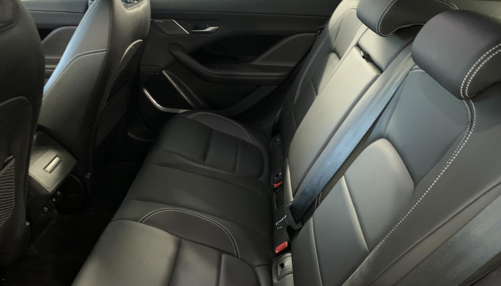 Jaguar I-Pace S 10
