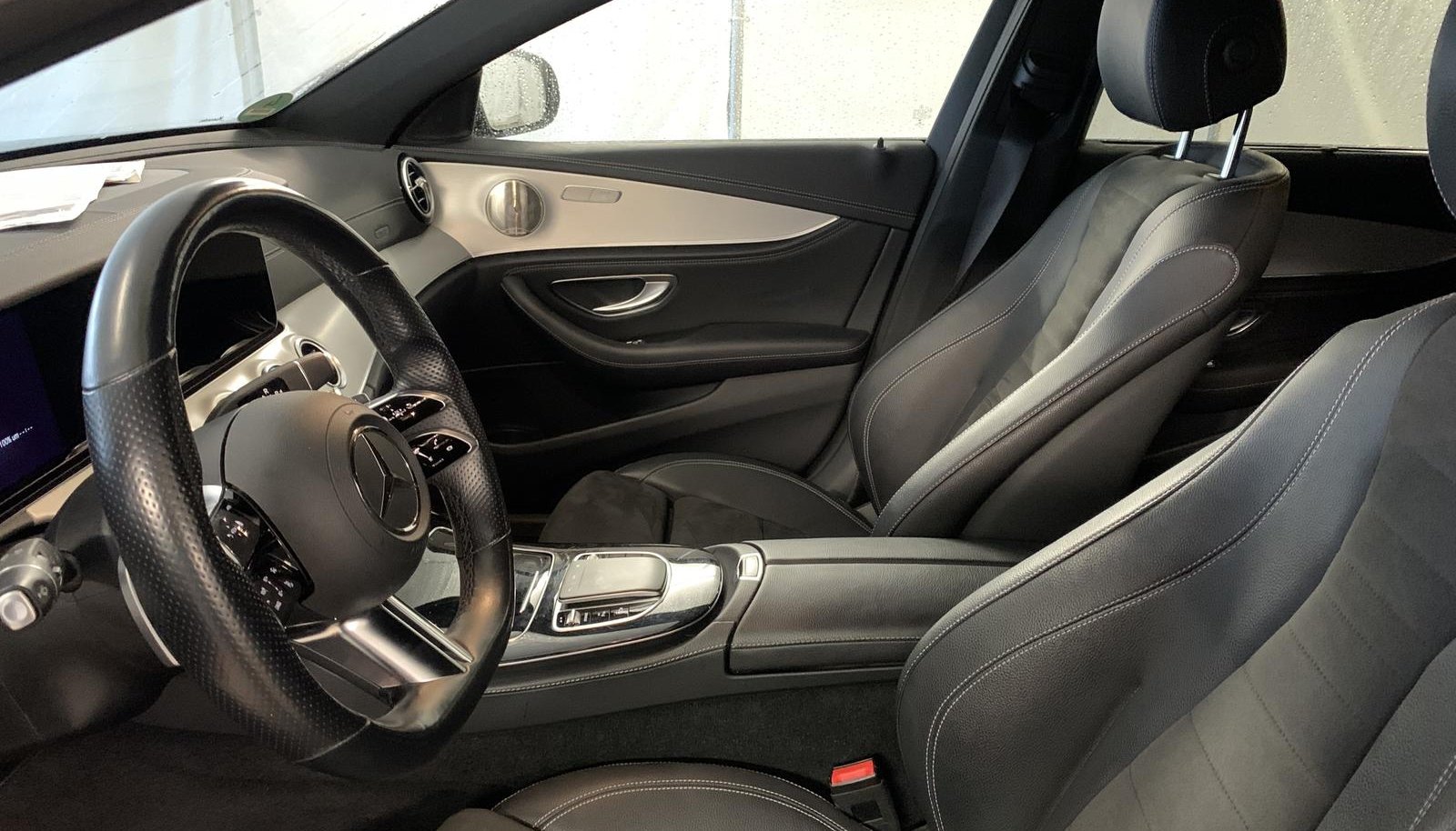Mercedes-Benz E AMG LINE 12