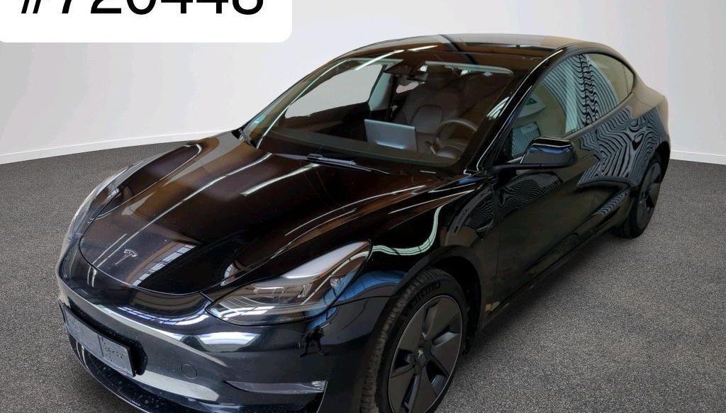 Tesla Model 3 Long Range RWD