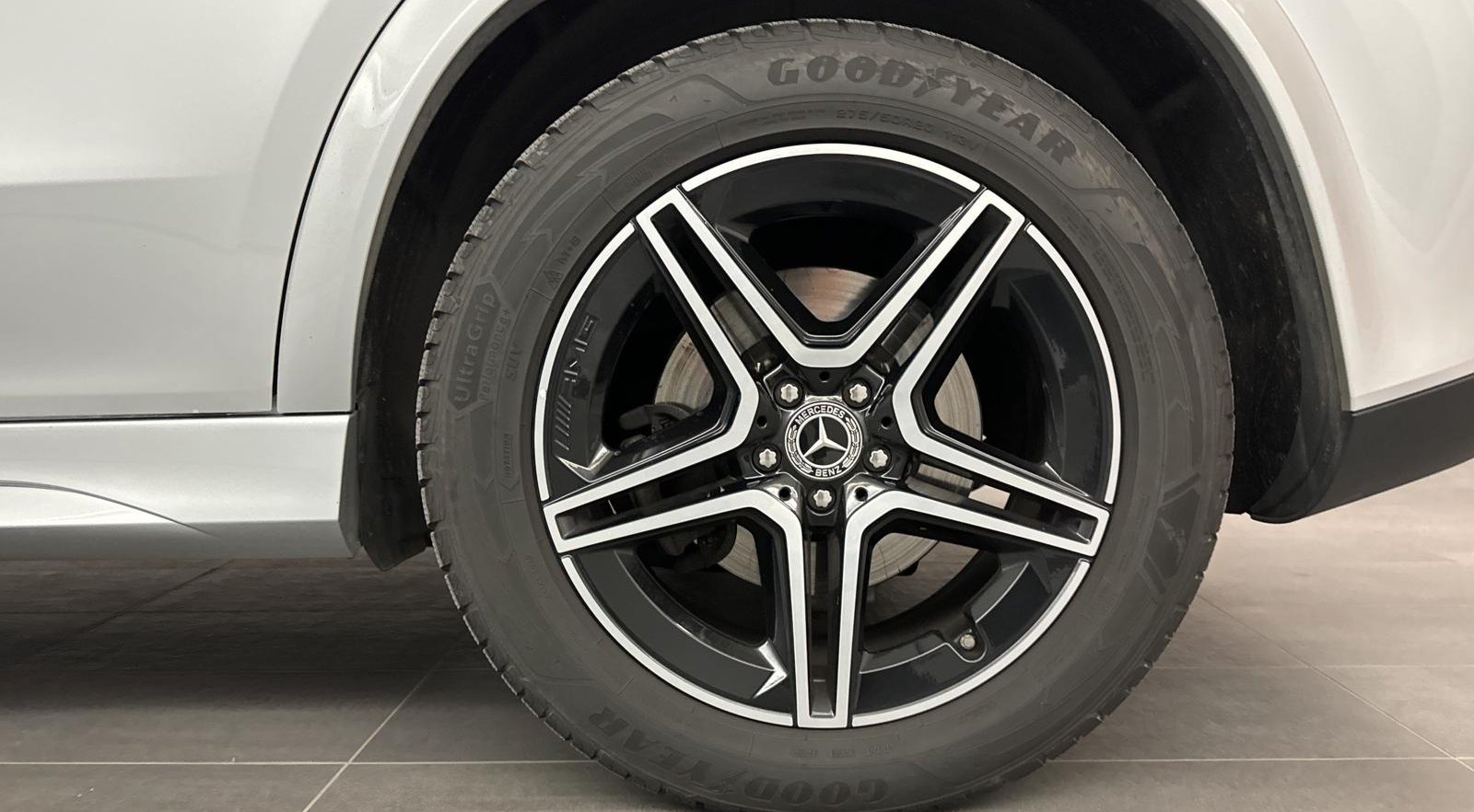 Mercedes-Benz GLE AMG Line + Exclusive 3