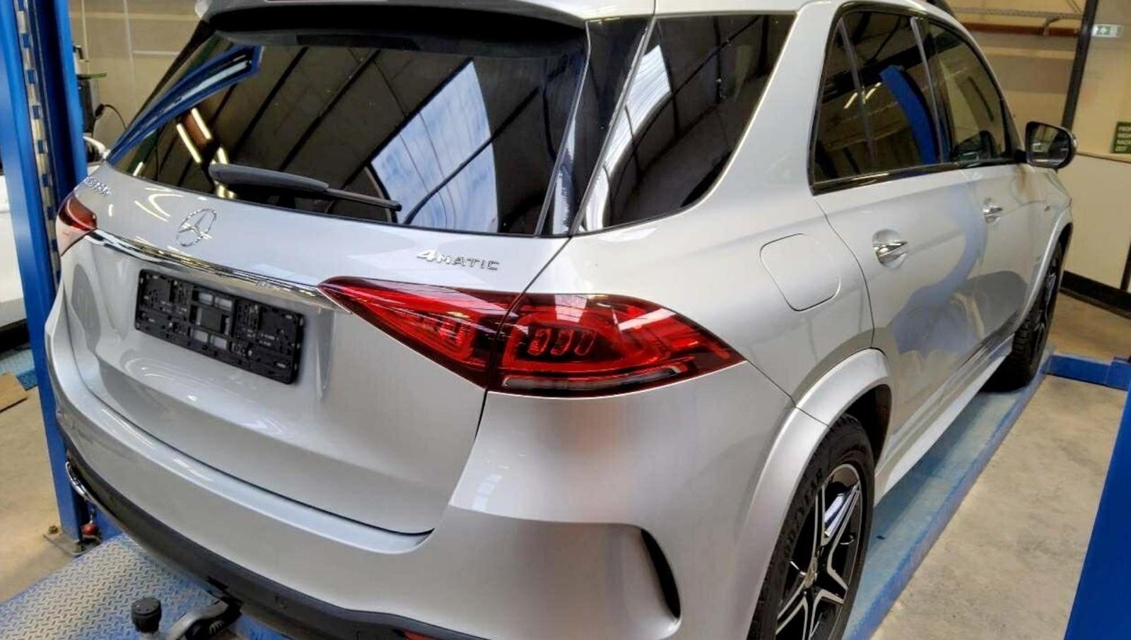 Mercedes-Benz GLE AMG Line + Exclusive 4