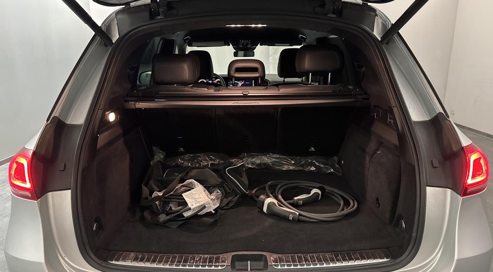 Mercedes-Benz GLE AMG Line + Exclusive 7