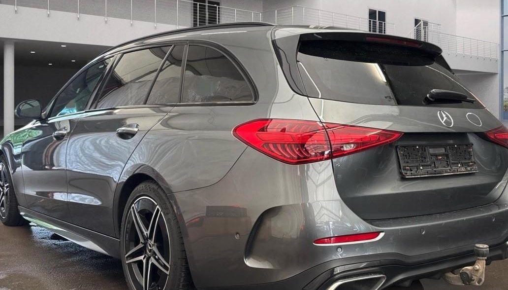 Mercedes-Benz C AMG Line 7