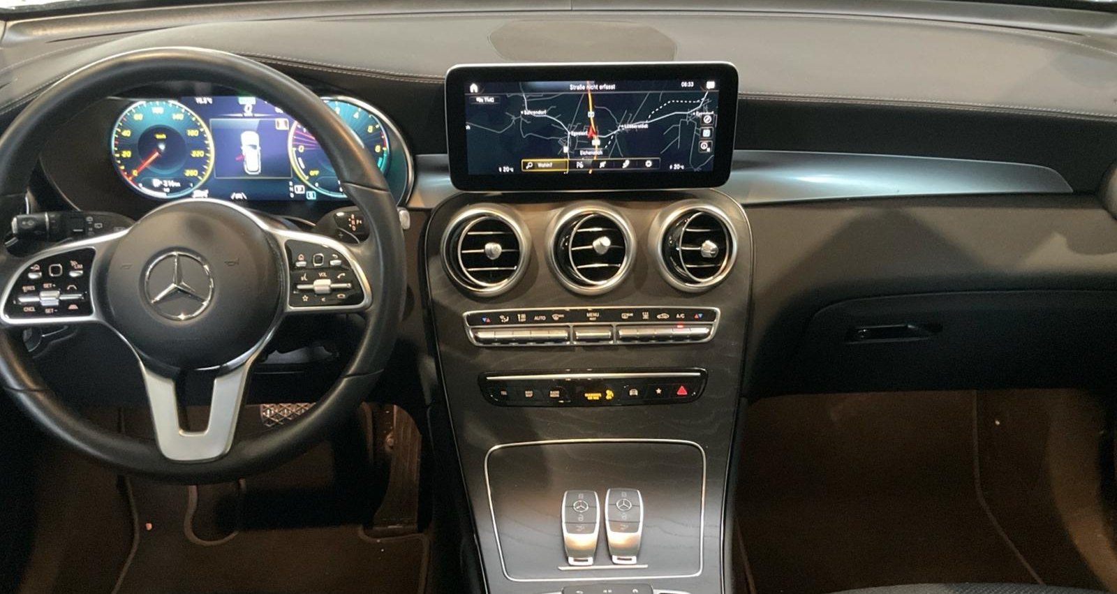 Mercedes-Benz GLC Exclusive Interieur 2