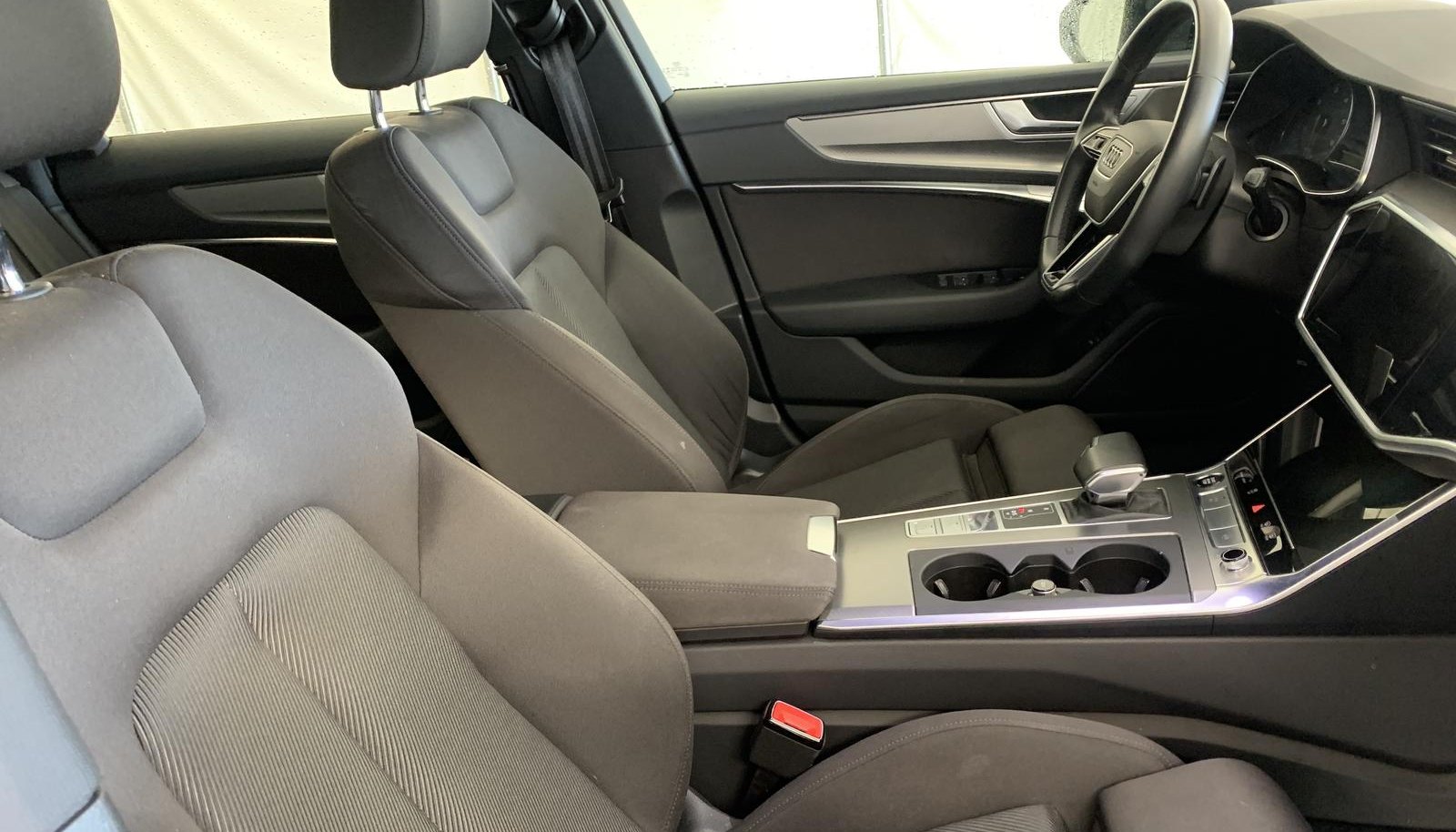 Audi A6 Sport 4