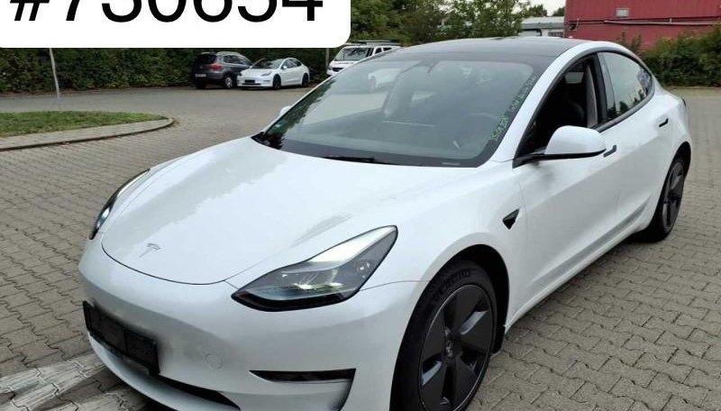 Tesla Model 3 Long Range RWD