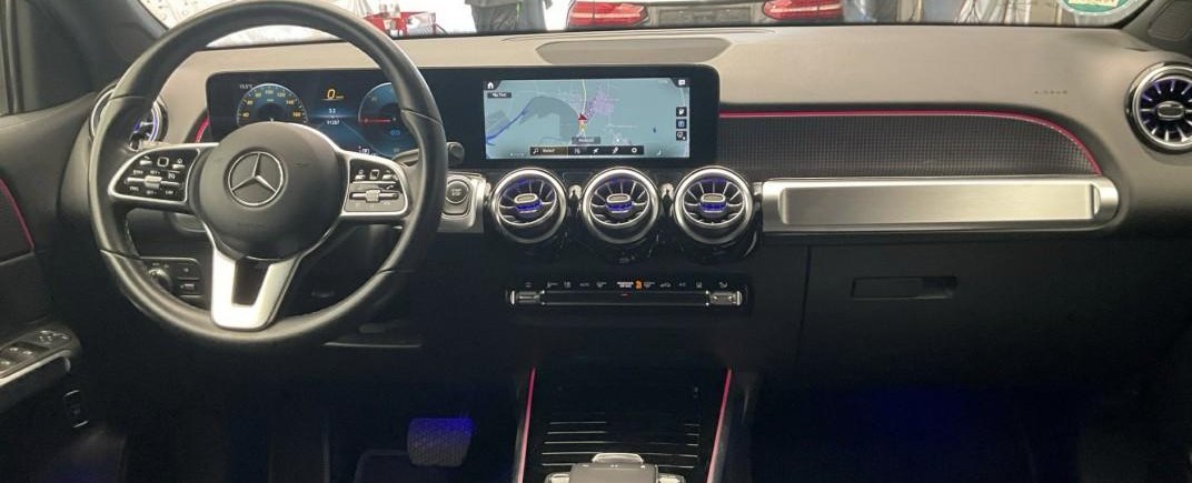 Mercedes-Benz EQB Progressive 8