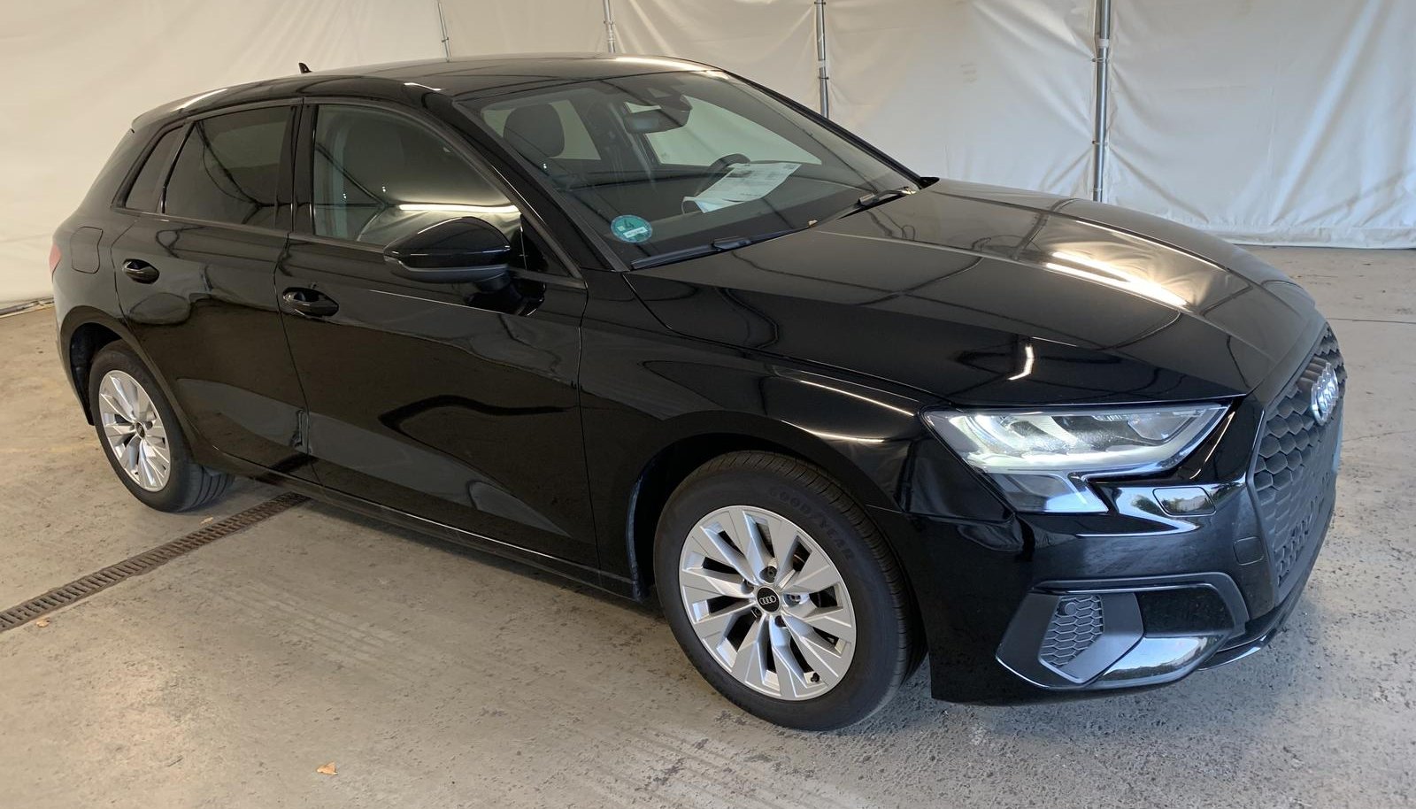 Audi A3 Sportback 40e NAVI+/VIRTUAL/UNFALLFREI 2