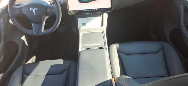 Tesla Model Y Long Range Dual AWD 2