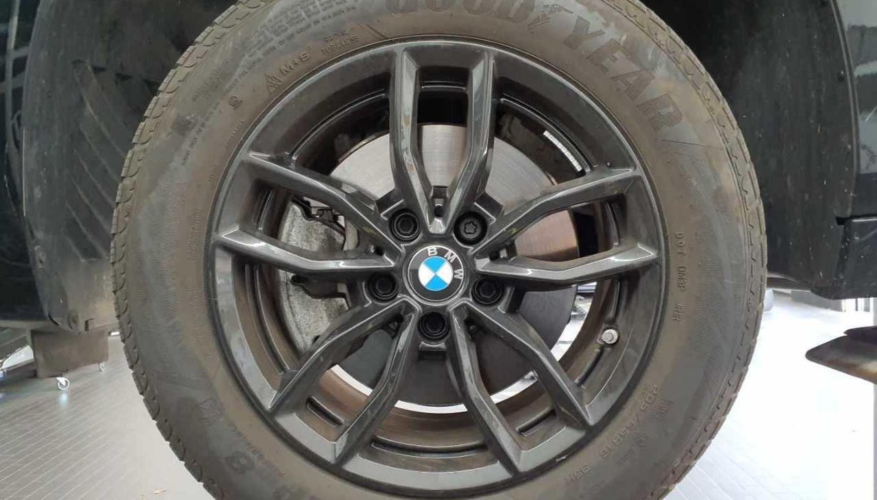 BMW 2 225 e xDrive 8