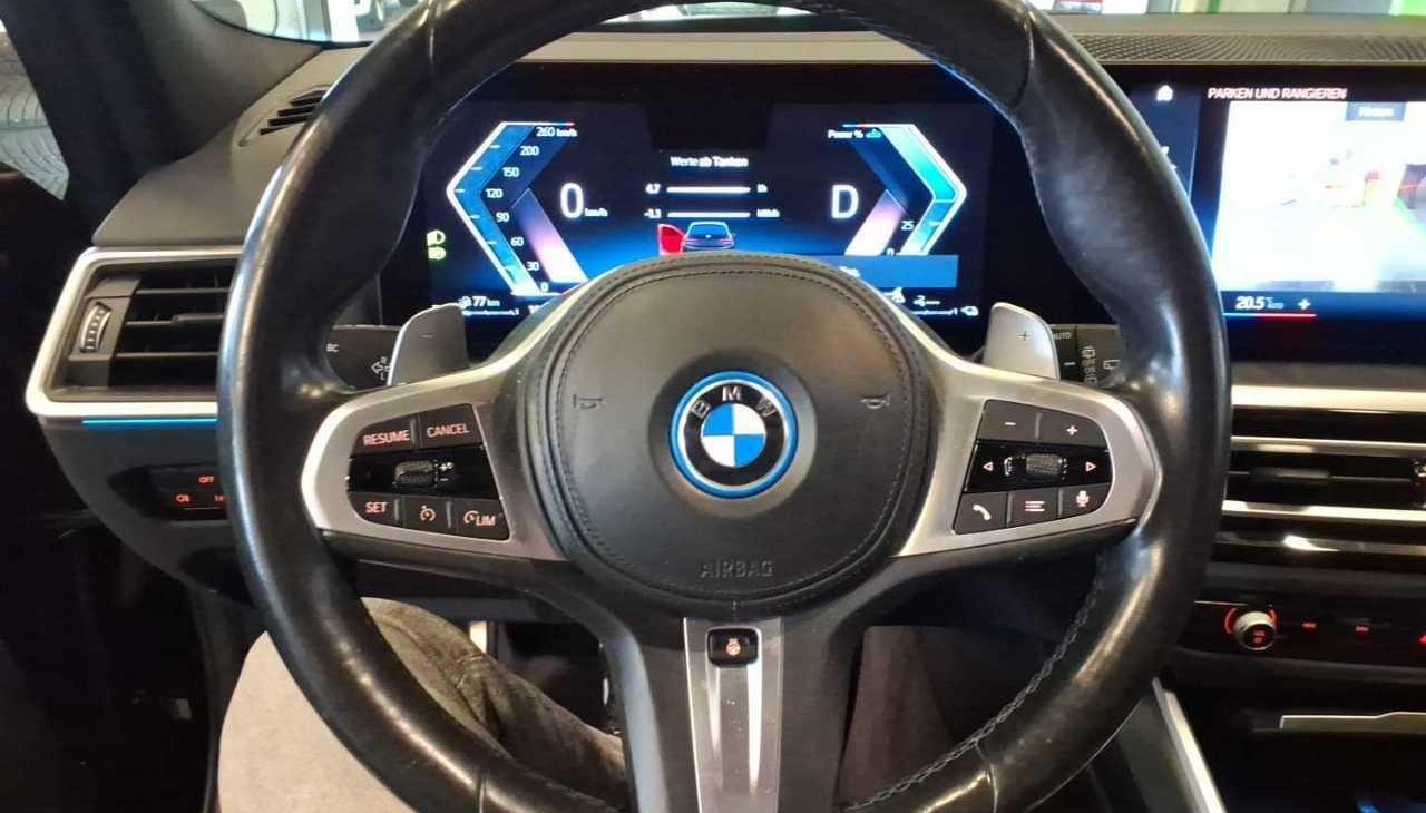 BMW 3 330 e xDrive M Sport 7