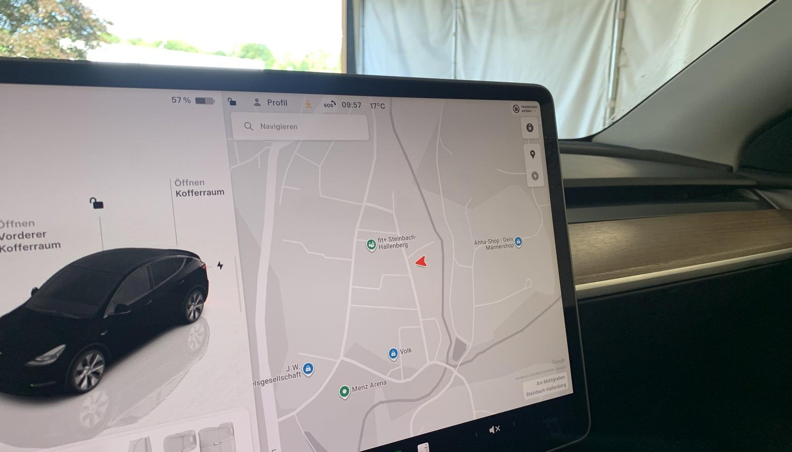 Tesla Model Y Long Range Dual AWD 7