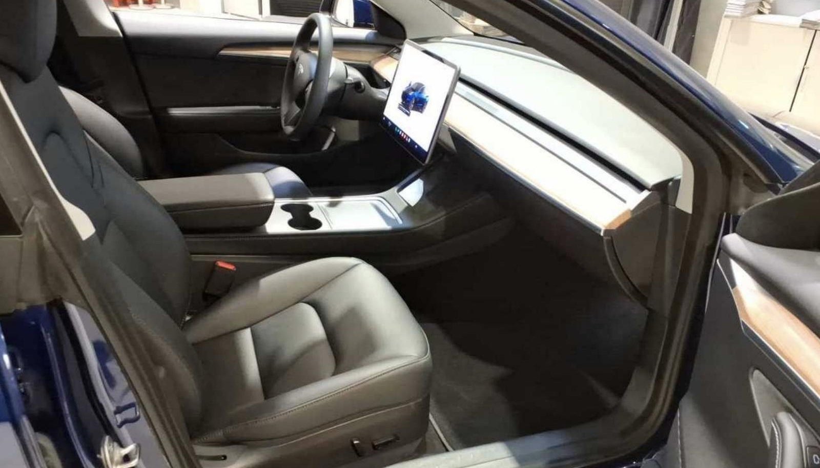 Tesla Model 3 Long Range Dual AWD 6