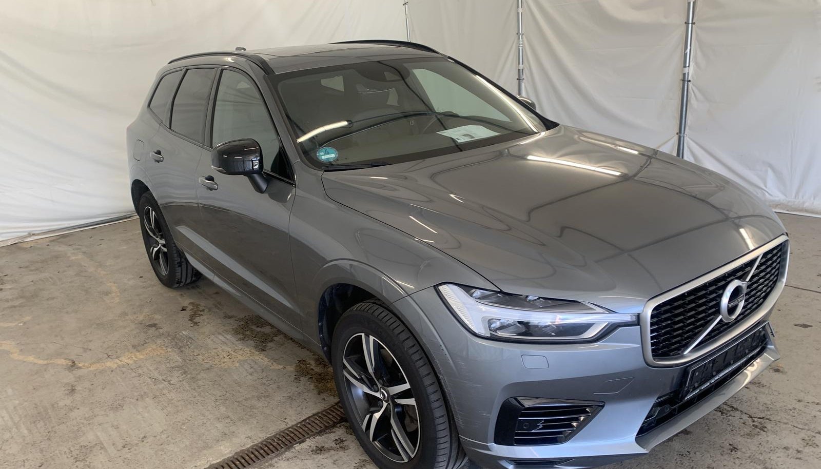 Volvo XC60 T8 R Design 2