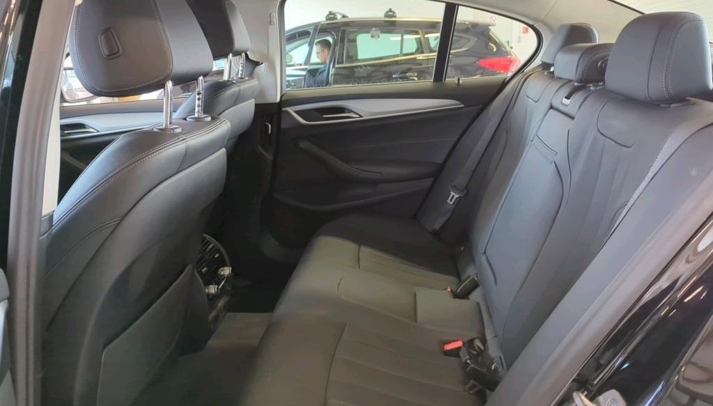 BMW 5 520 Lim i 10