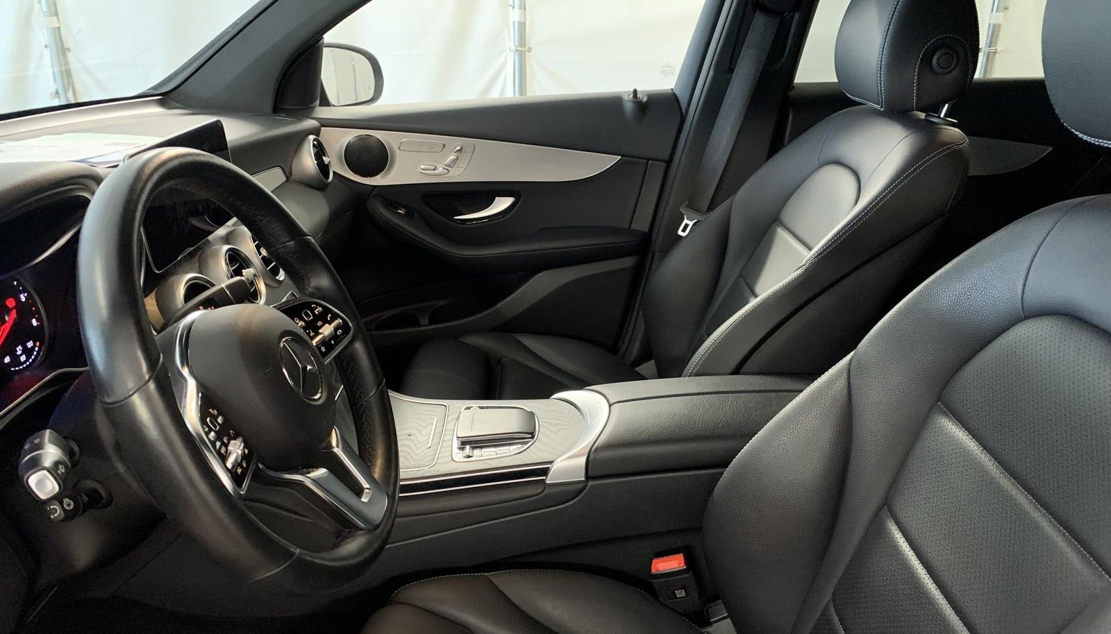 Mercedes-Benz GLC GLC 300 d 4Matic 12