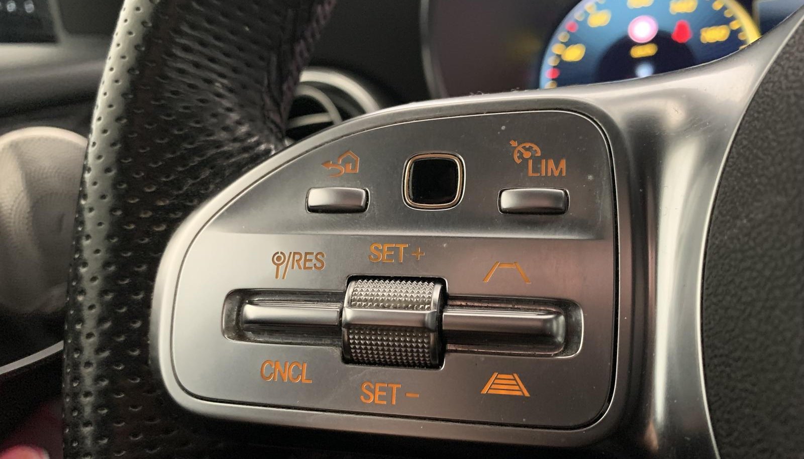 Mercedes-Benz GLC AMG Line 8