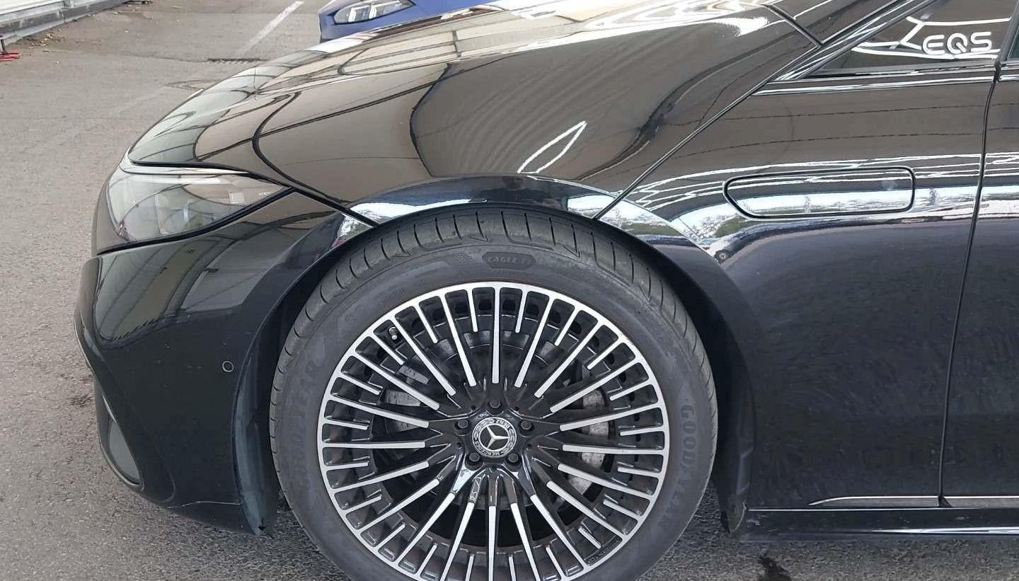 Mercedes-Benz EQS AMG Line + Avantgarde 3