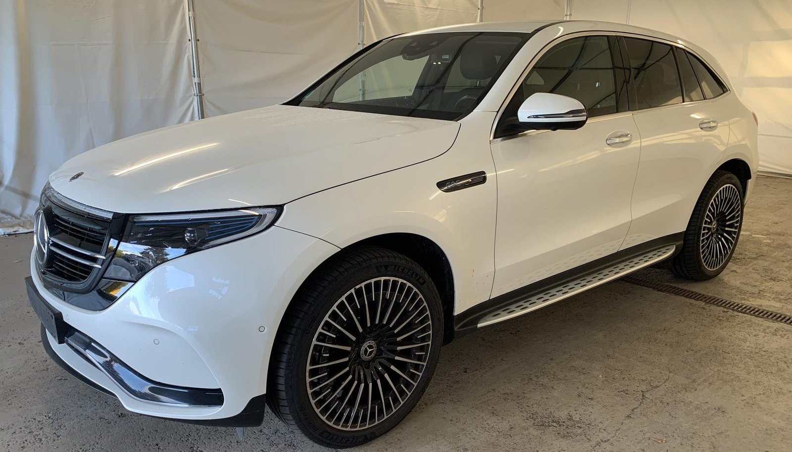 Mercedes-Benz EQC AMG Line
