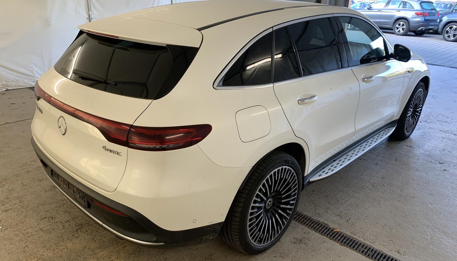 Mercedes-Benz EQC AMG Line 5