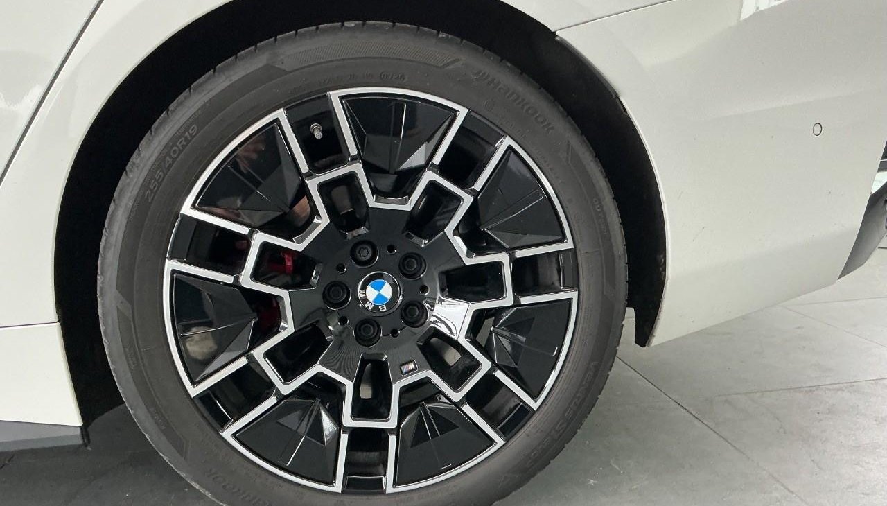 BMW 4 M Sport Pro 5