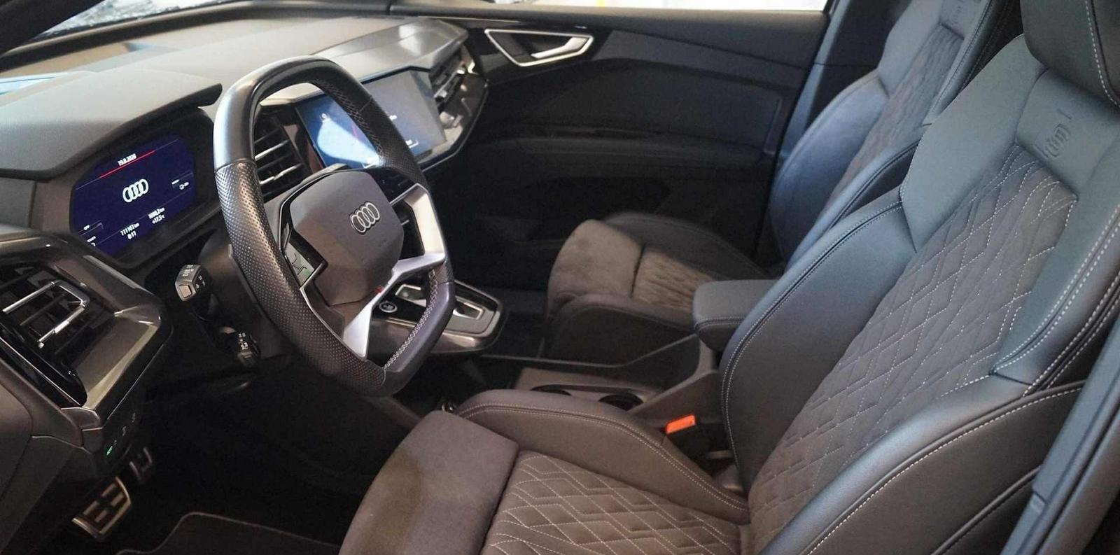Audi Q4 S-Line 4