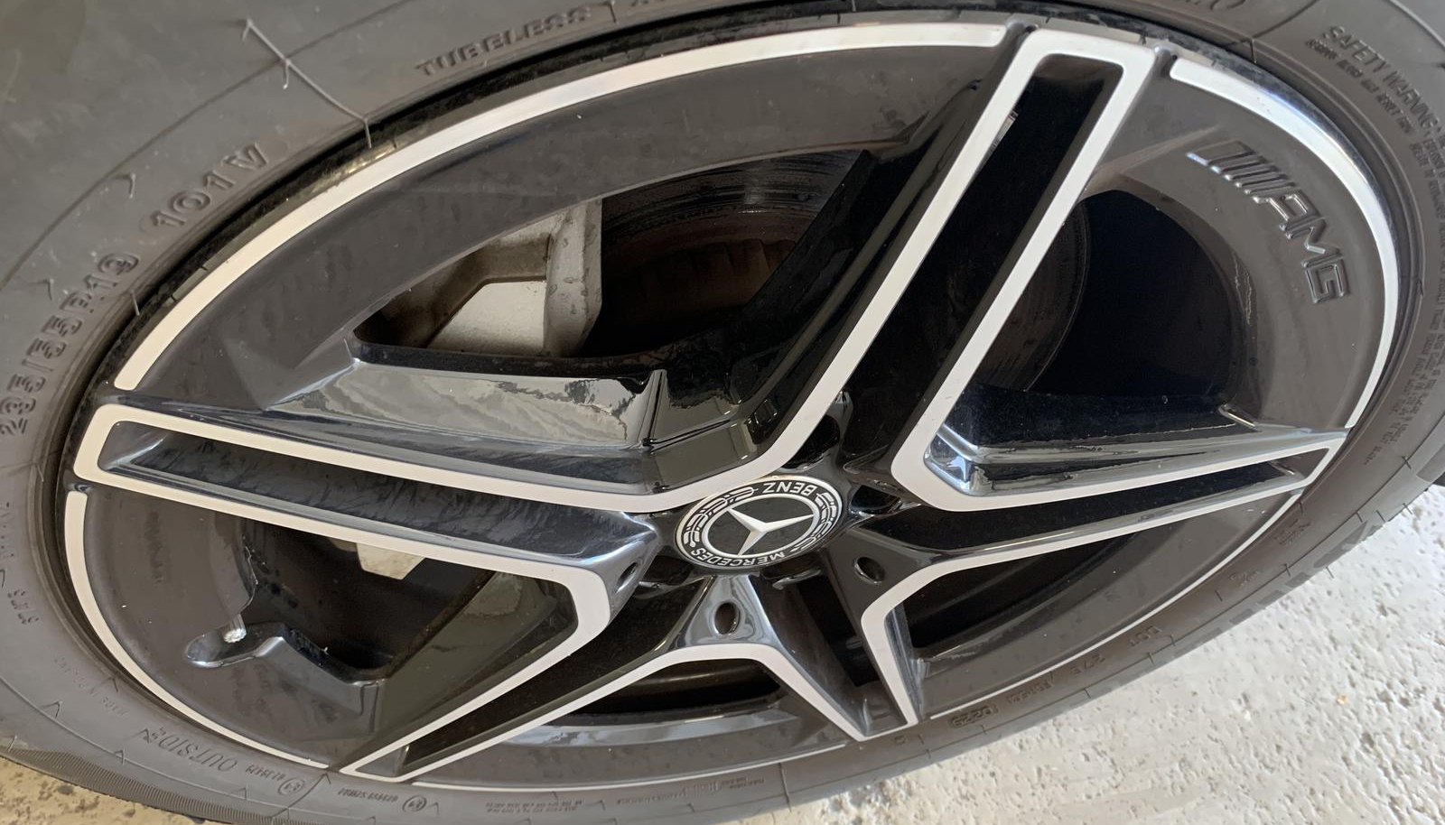 Mercedes-Benz GLC AMG Line 3