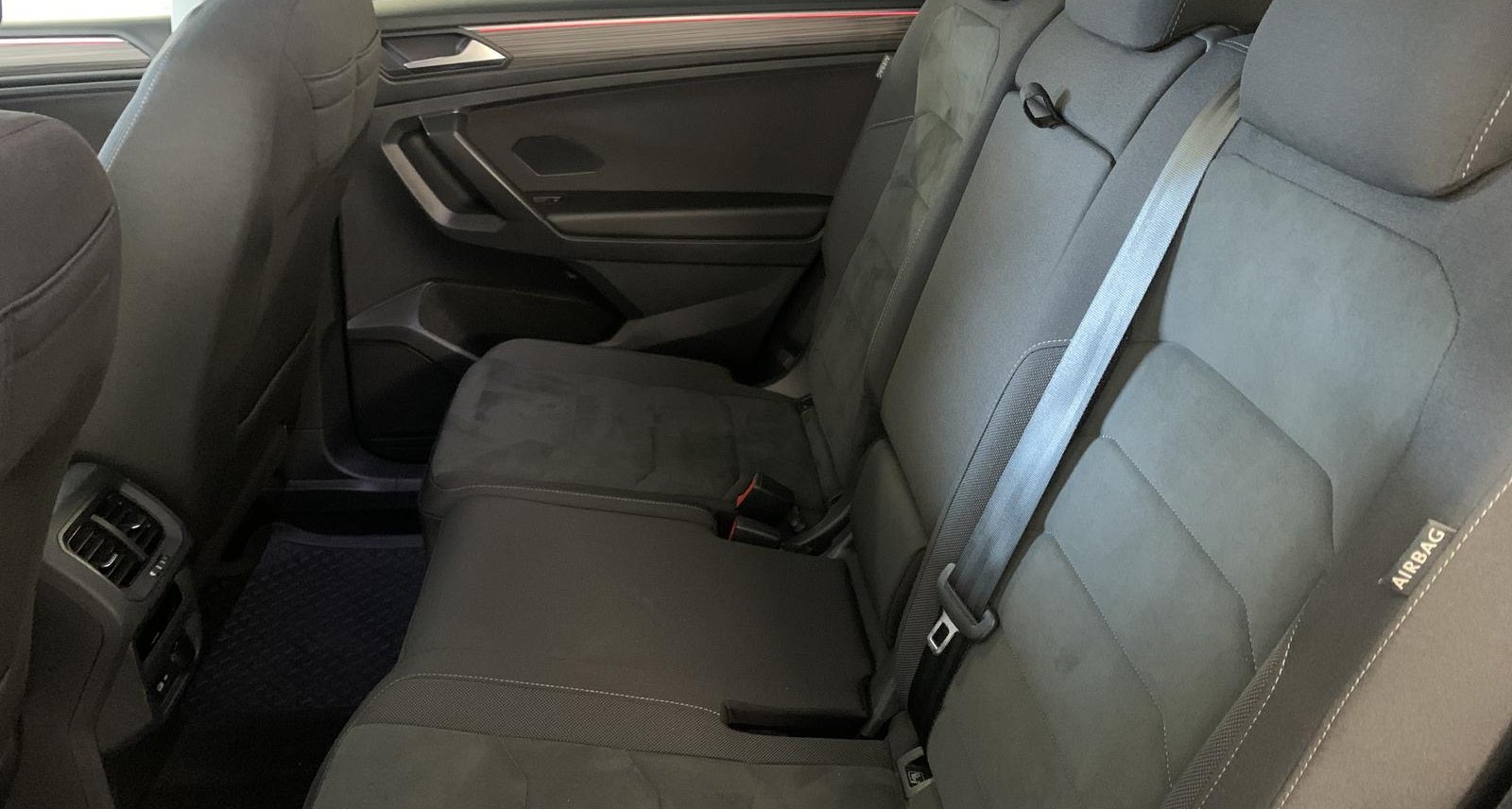 Volkswagen Tiguan Allspace Elegance 4Motion 9