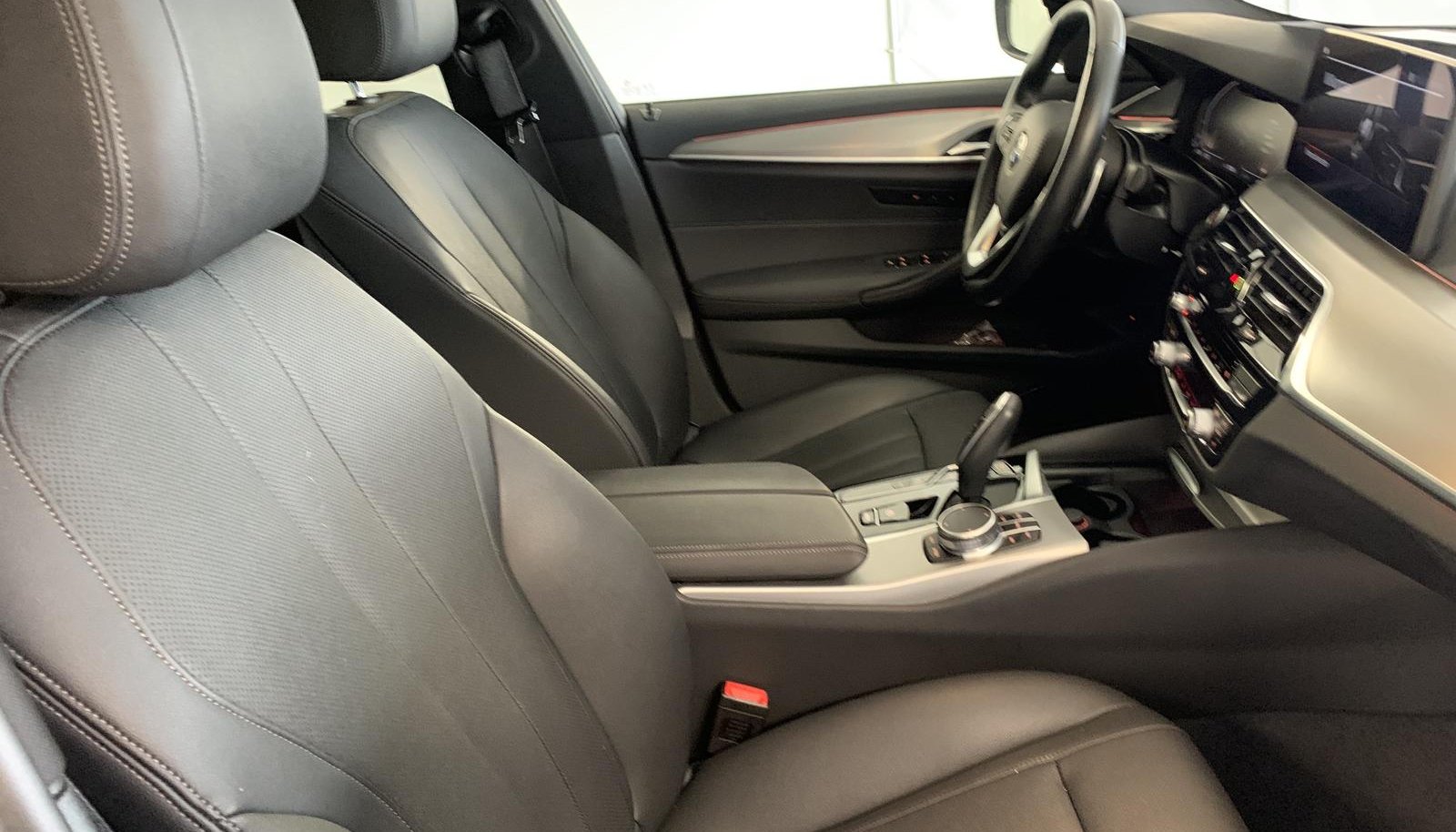 BMW 5 d T DRIVING ASS PRO/PANO/360°KAM/STANHZ/LEDER 3