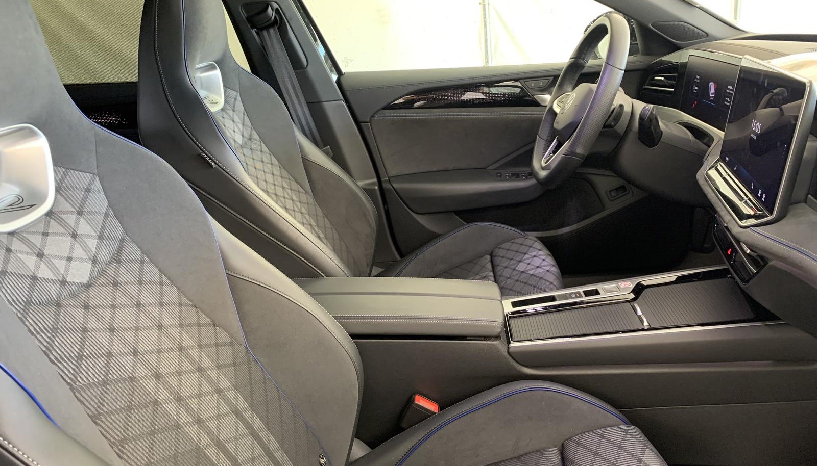 Volkswagen Passat R-Line 4