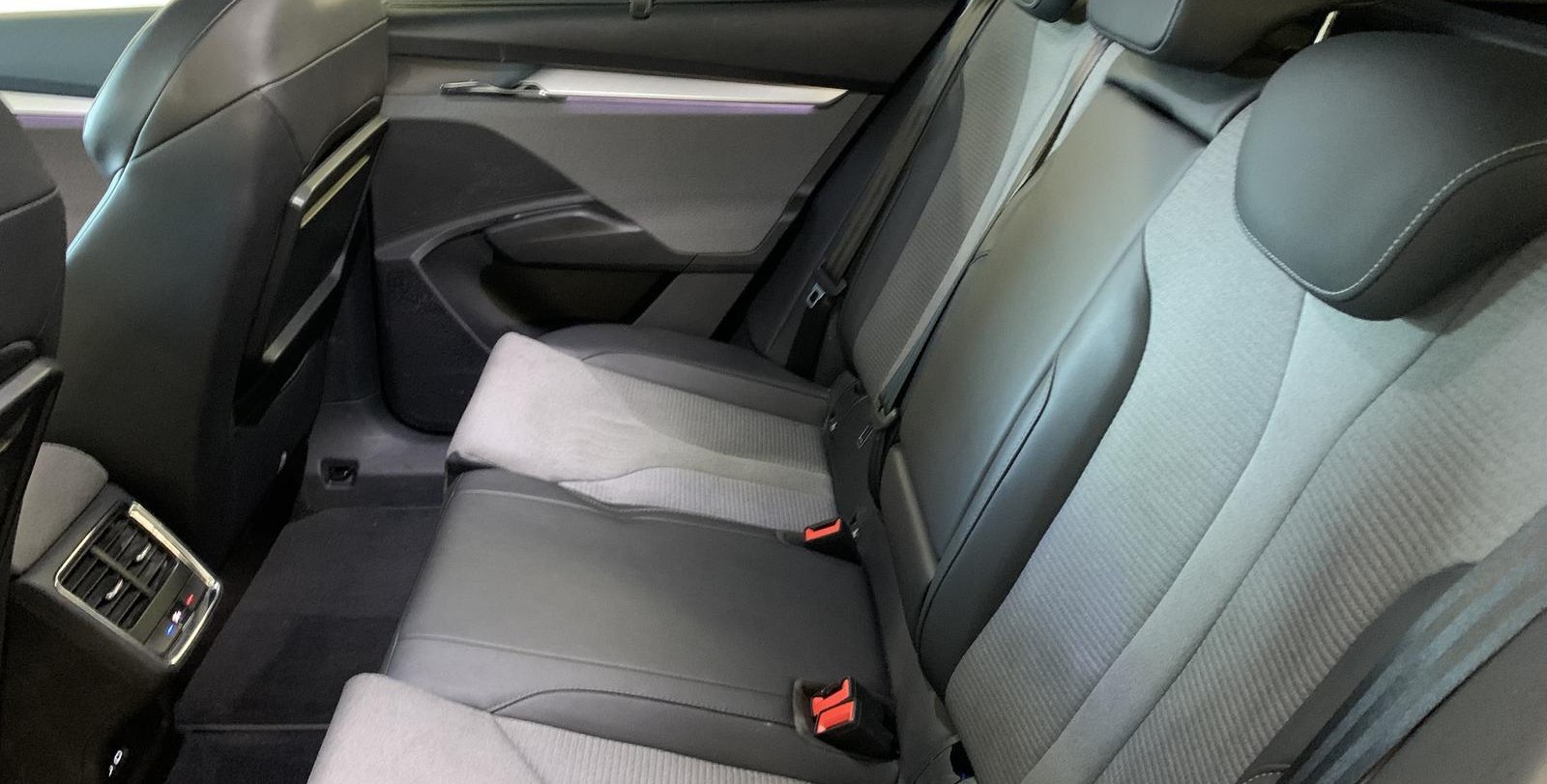 Skoda Enyaq Loft 8
